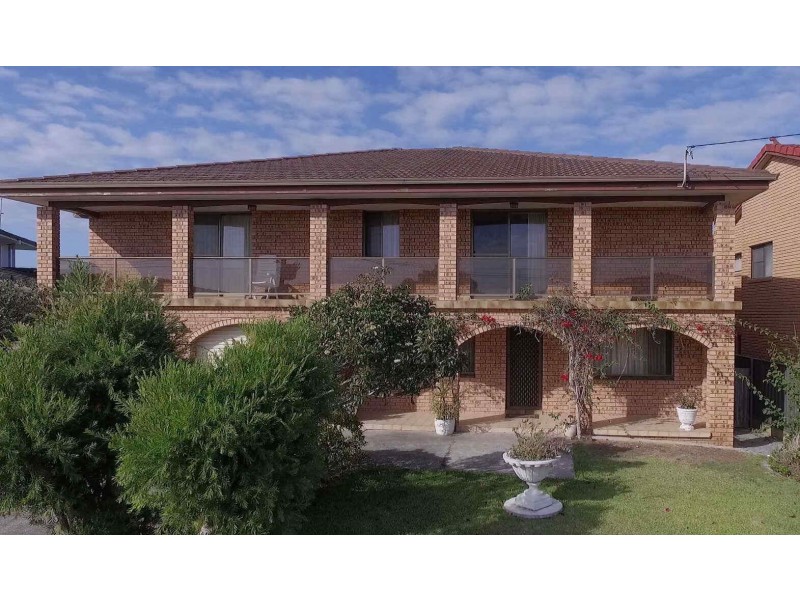 48  Churchill Road, Forster NSW 2428