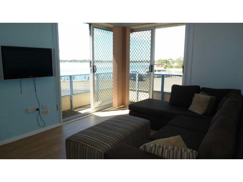 9/9  Point Road, Tuncurry NSW 2428