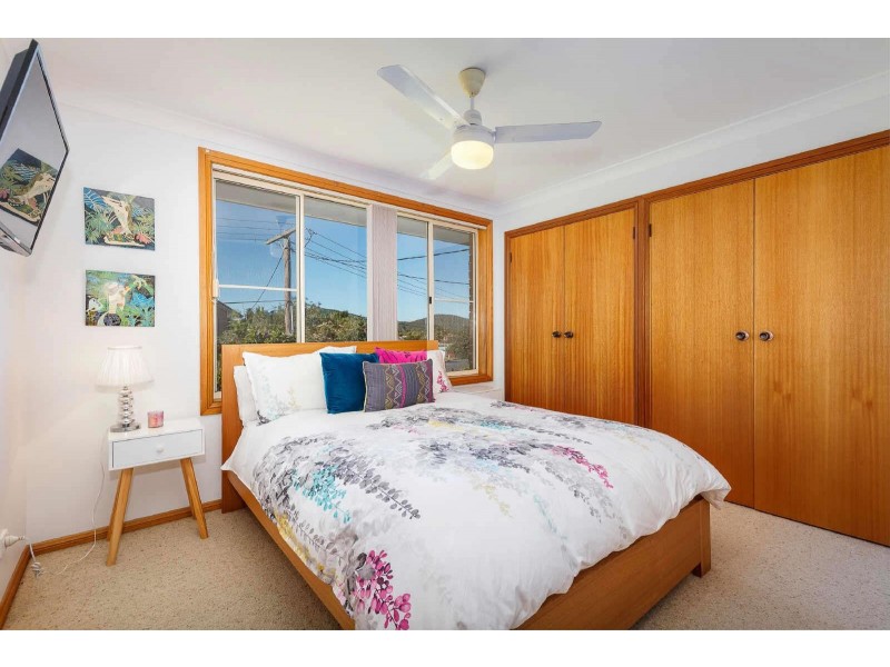 25  Hawaii Avenue, Forster NSW 2428