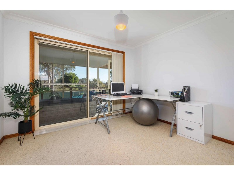 25  Hawaii Avenue, Forster NSW 2428