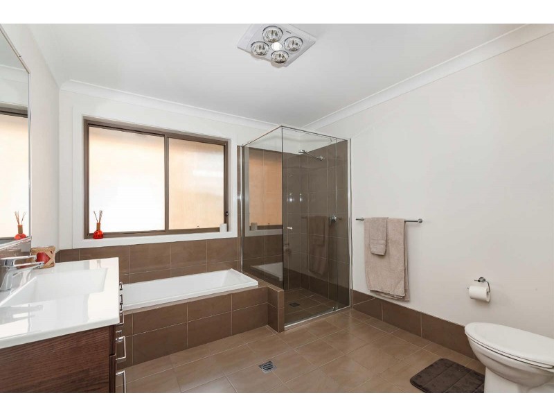 39 Divide Street, Forster NSW 2428
