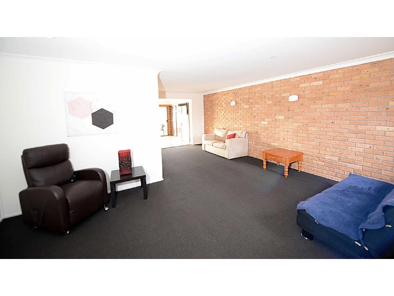 25  Elouera Crescent, Forster NSW 2428