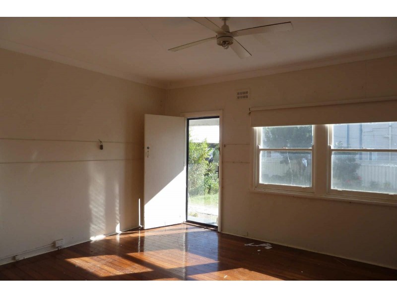 2/24  Helen Street, Forster NSW 2428