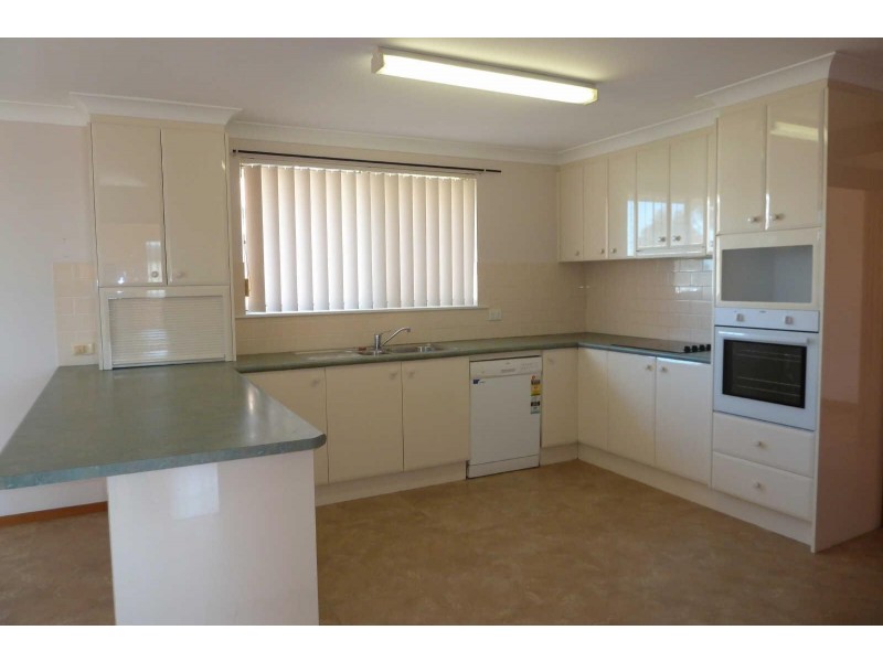 47  Bent Street, Tuncurry NSW 2428