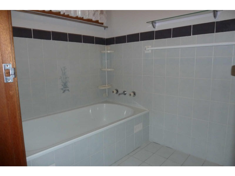152  The Lakes Way, Forster NSW 2428