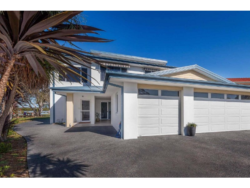 2/7  Mount View Parade, Tuncurry NSW 2428