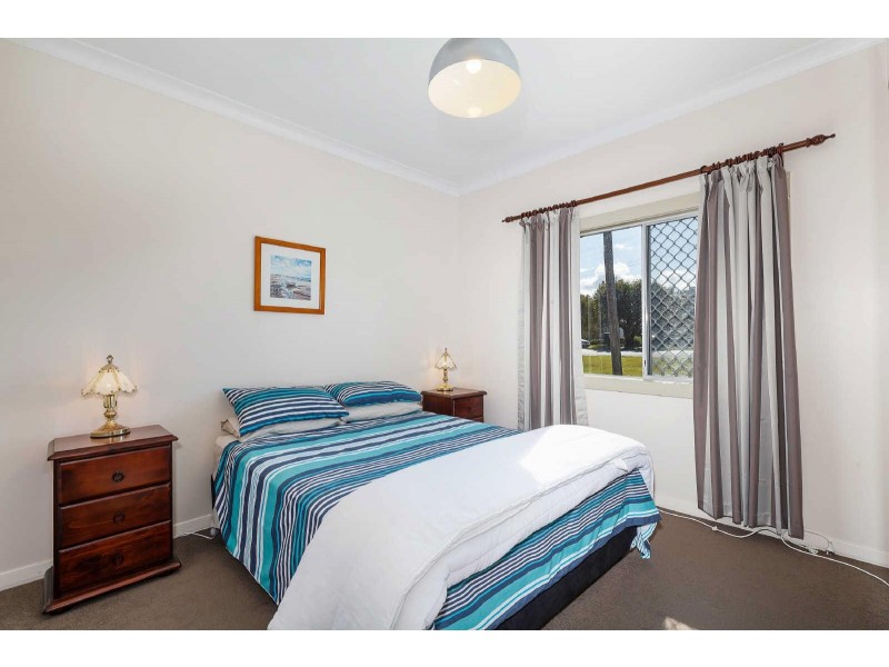 16  Middle Street, Forster NSW 2428