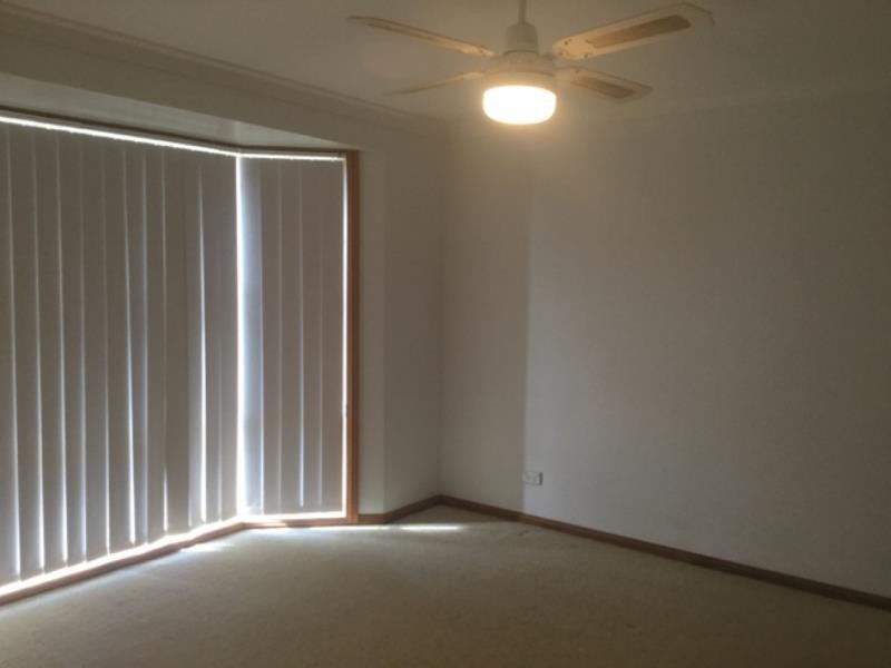 25  Hawaii Avenue, Forster NSW 2428