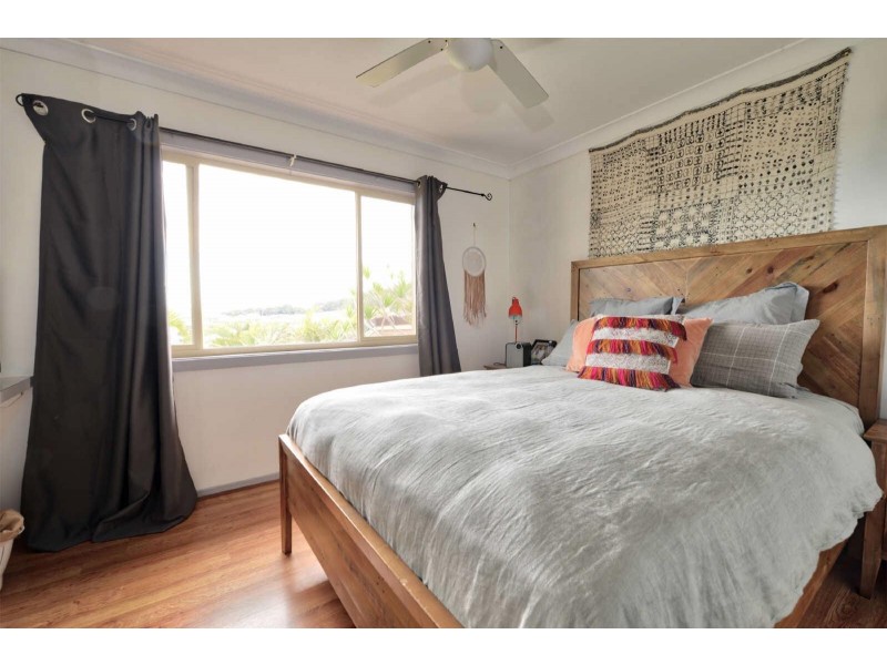 33  Belton Way, Forster NSW 2428