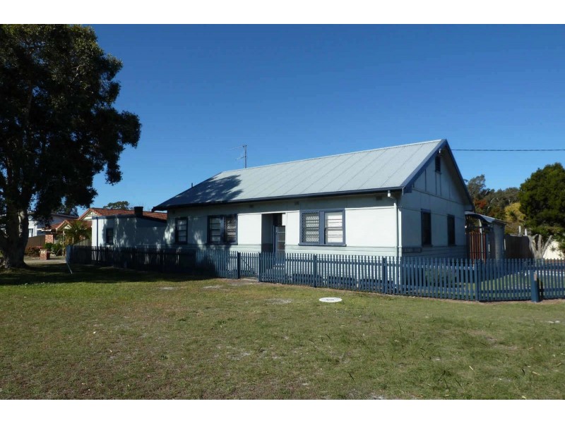 9  Strand Street, Forster NSW 2428