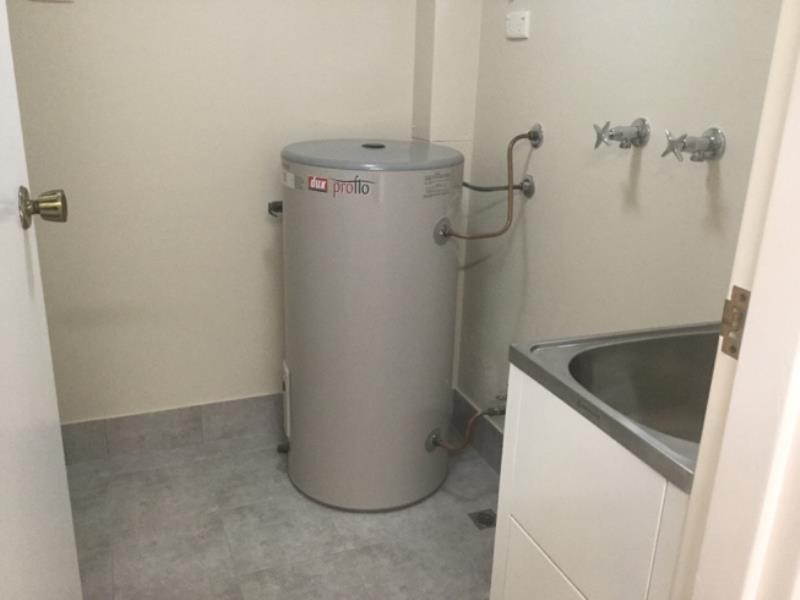 10/94  “Braemar”, Little Street, Forster NSW 2428