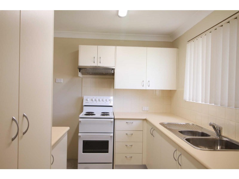 10/94  “Braemar”, Little Street, Forster NSW 2428