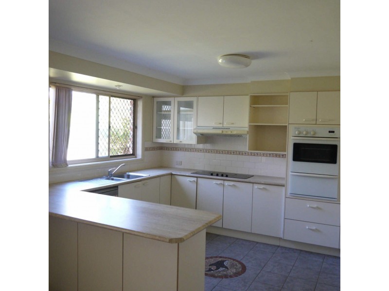 4  Paradise Avenue, Forster NSW 2428