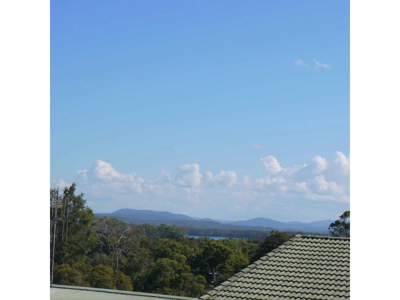 4  Paradise Avenue, Forster NSW 2428