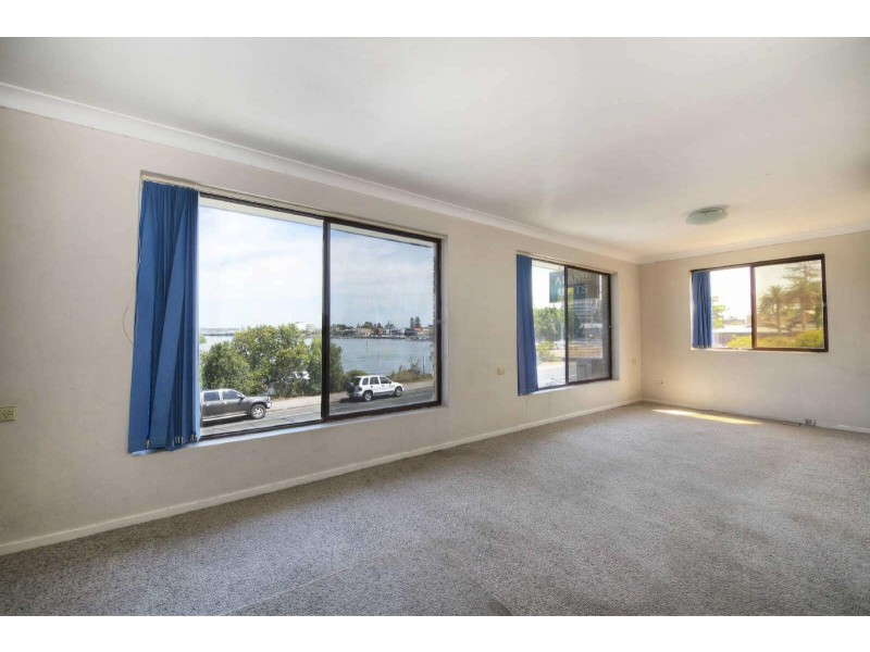 10/16-18 Little Street, Forster NSW 2428