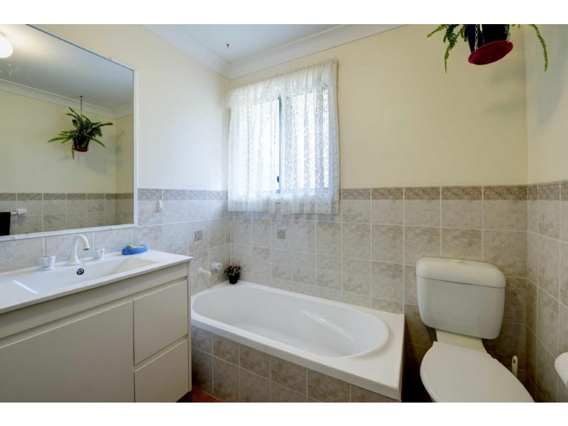 19 Eyre Crescent, Forster NSW 2428