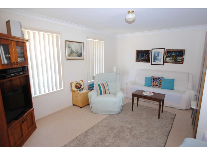 10/17  Gleneon Drive, Forster NSW 2428