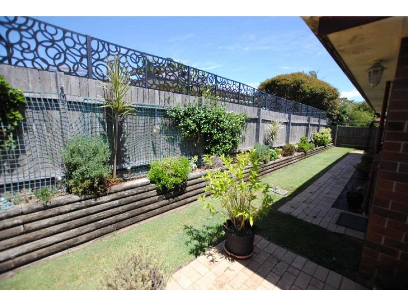 10/17  Gleneon Drive, Forster NSW 2428