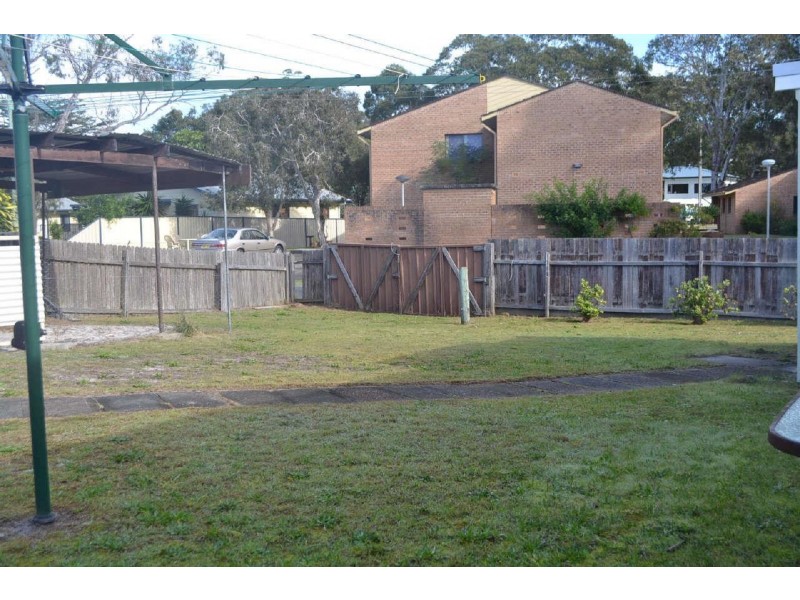 2  Lake Street, Tuncurry NSW 2428