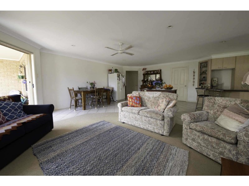 1/12  The Southern Parkway, Forster NSW 2428