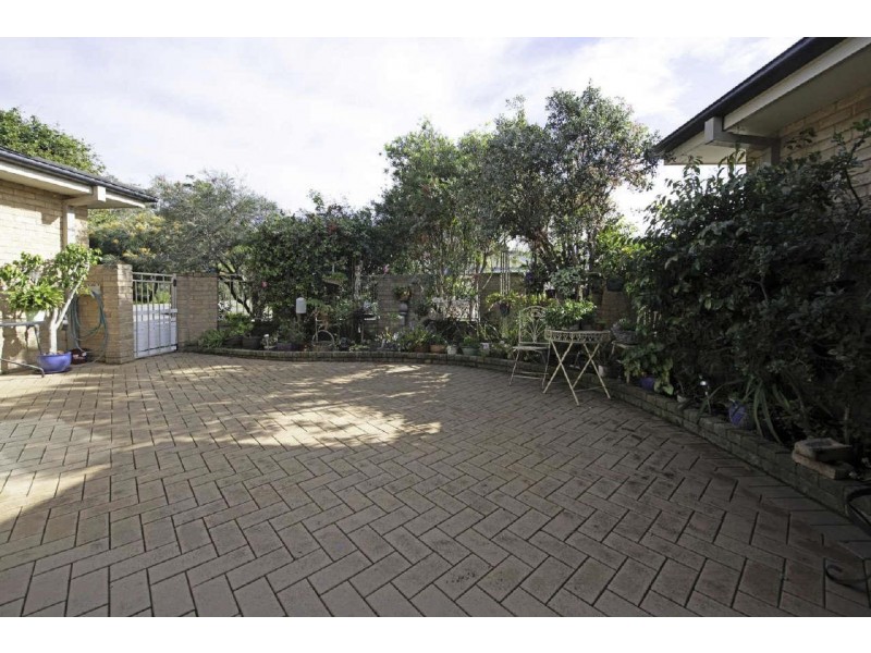 1/12  The Southern Parkway, Forster NSW 2428