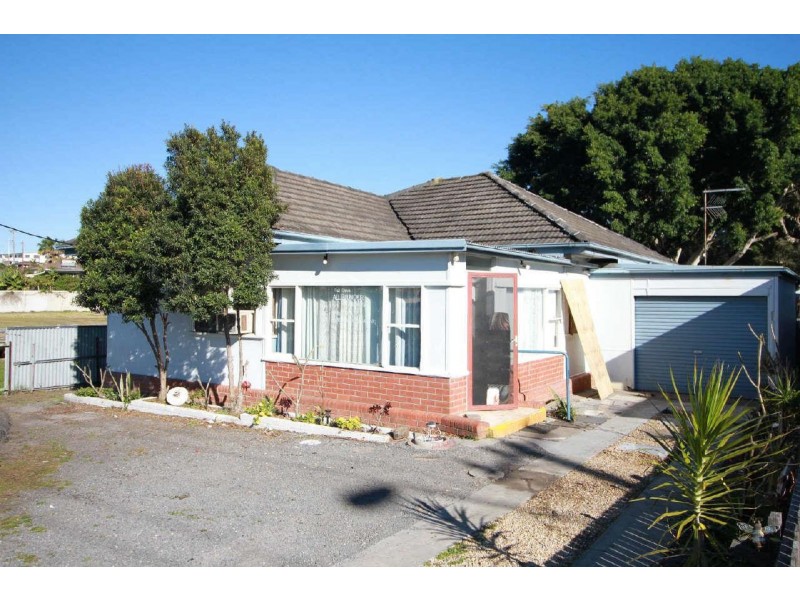 31  MacIntosh Street, Forster NSW 2428