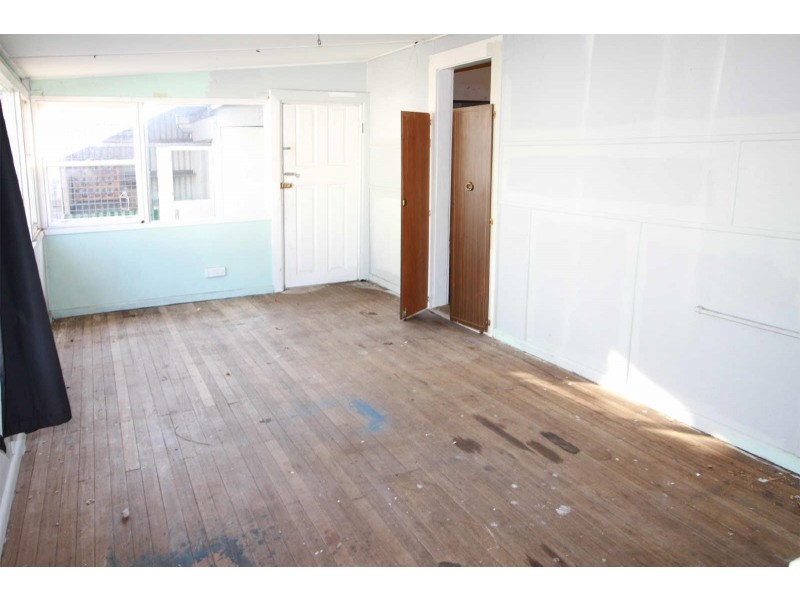 31  MacIntosh Street, Forster NSW 2428