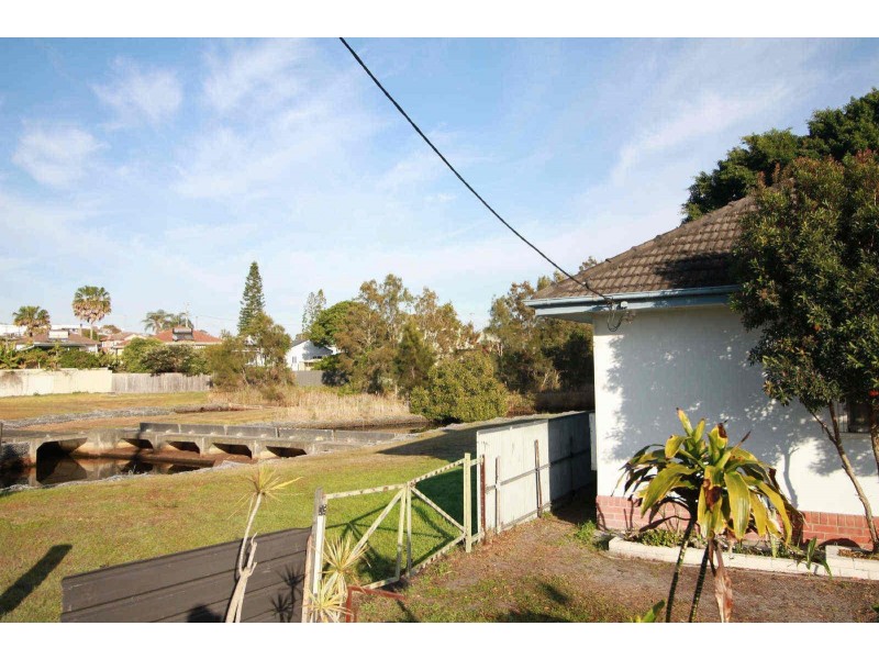 31  MacIntosh Street, Forster NSW 2428