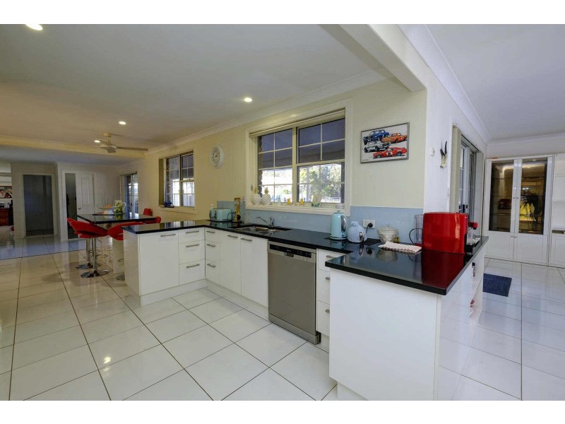 67  Oakview Drive, Hallidays Point NSW 2430