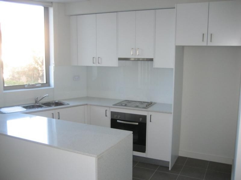 2/30-32 Woniora  Rd, Hurstville NSW 2220