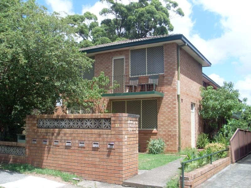 17 Drummond St, Belmore NSW 2192