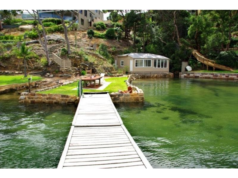 21 Whites Ave, Caringbah NSW 2229