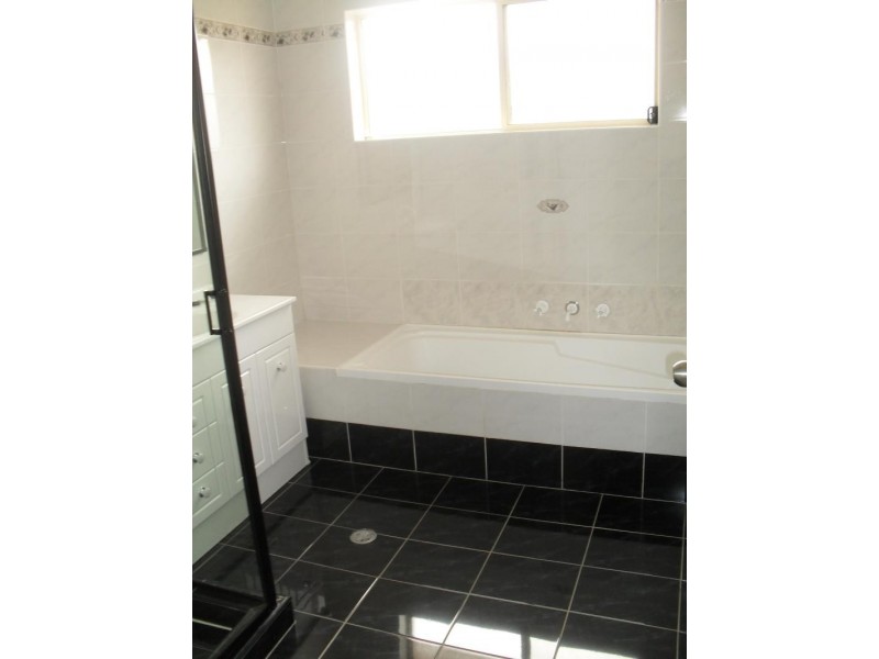 133 Russell Ave, Dolls Point NSW 2219