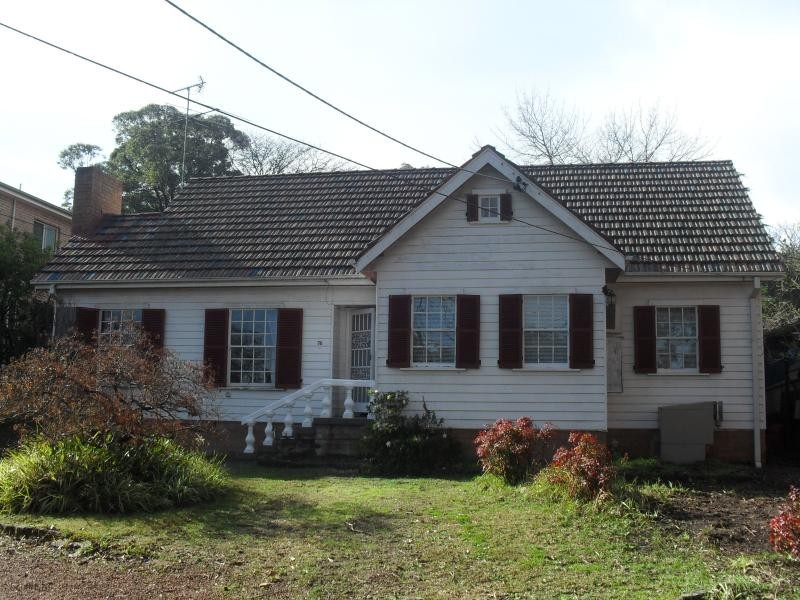 76 Ogilvy  St, Peakhurst NSW 2210