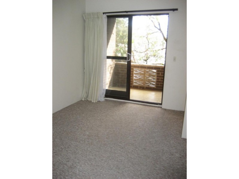 29 Apsley St, Penshurst NSW 2222