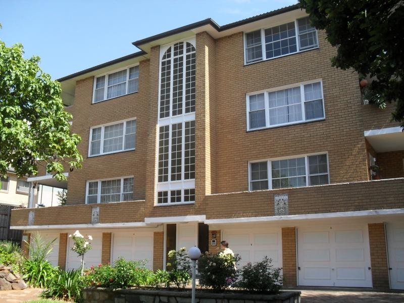 44 Chandos St, Ashfield NSW 2131