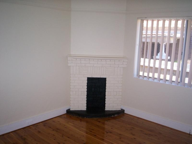 16 Knoll  St, Turrella NSW 2205