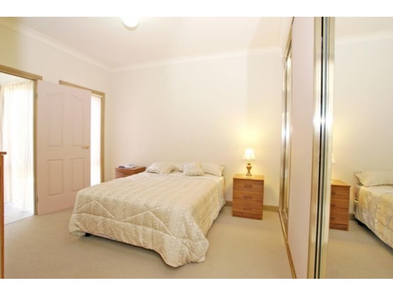 2/192 Chuter Ave, Sans Souci NSW 2219