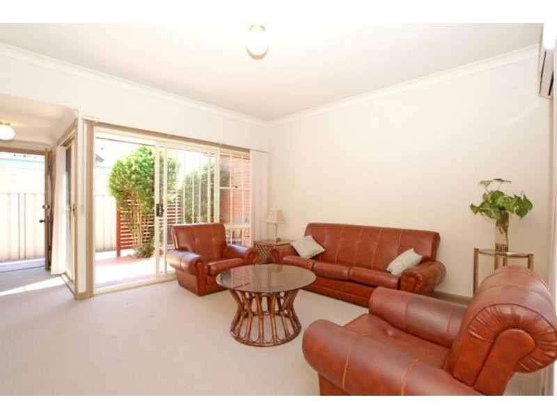 2/192 Chuter Ave, Sans Souci NSW 2219