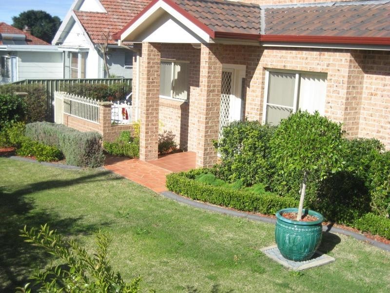 1/259 Woniora Rd, Blakehurst NSW 2221