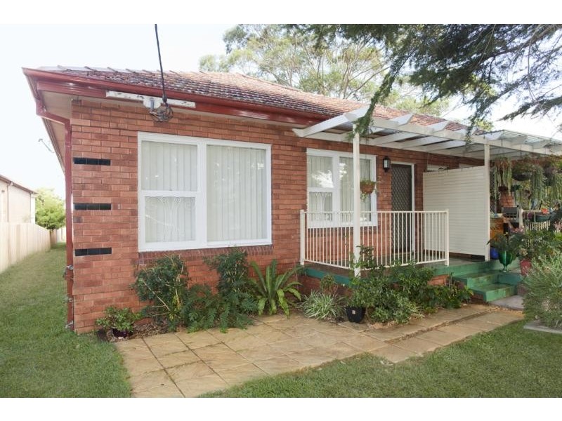 15 Caledonian St, Bexley NSW 2207