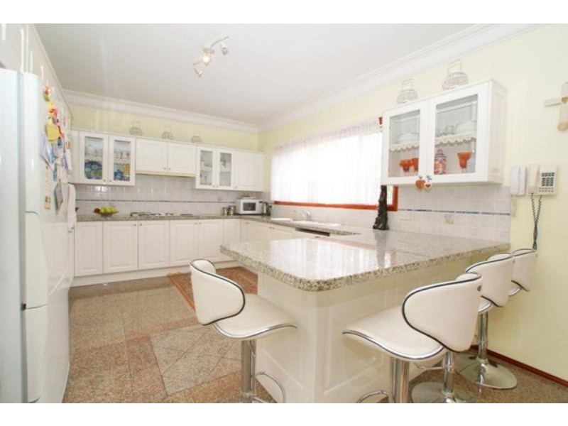 52  Carroll St, Beverley Park NSW 2217