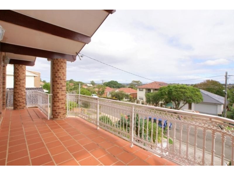 52  Carroll St, Beverley Park NSW 2217