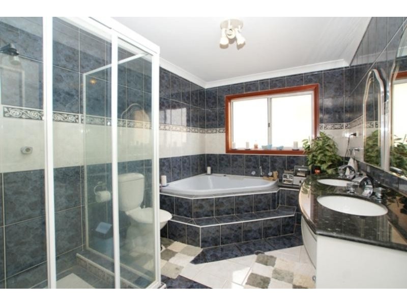 52  Carroll St, Beverley Park NSW 2217