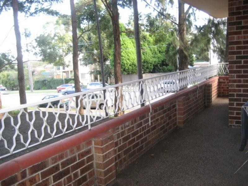 1/26-30 Hampton Court Rd, Carlton NSW 2218