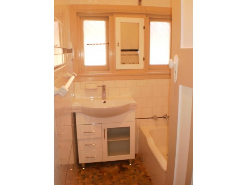 135 Patrick St, Hurstville NSW 2220