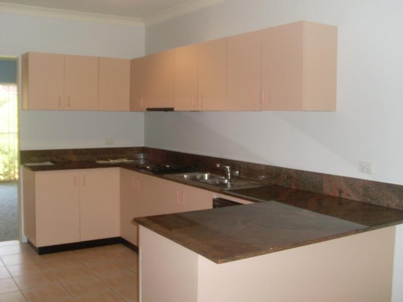 8 Madeira St, Sylvania NSW 2224