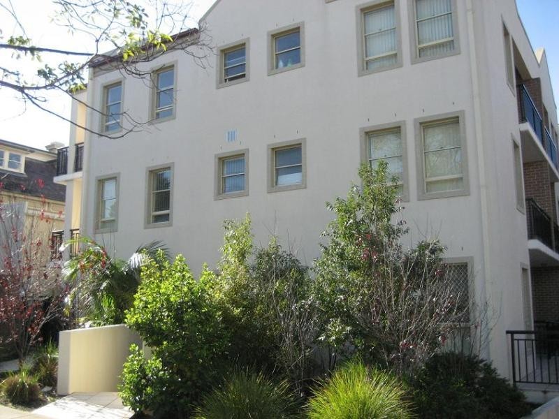 3/75 Queens Rd, Hurstville NSW 2220