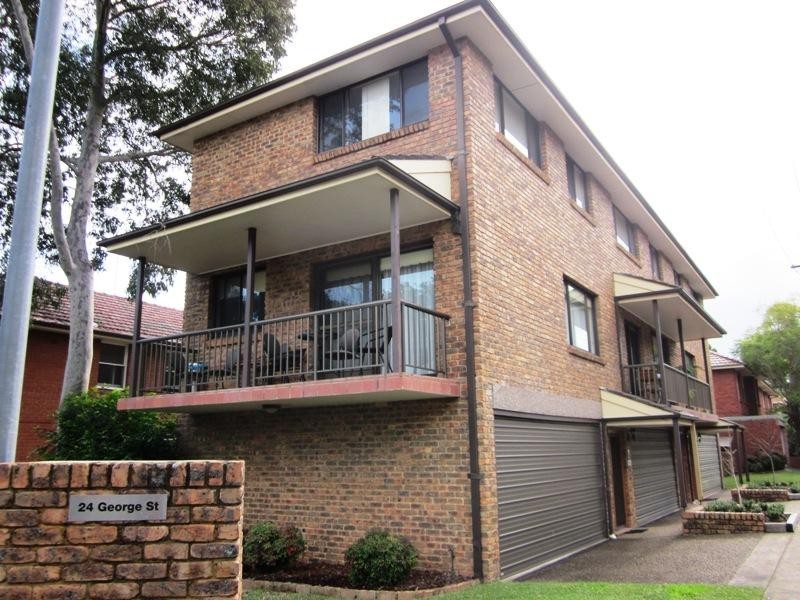 24 George St, Mortdale NSW 2223