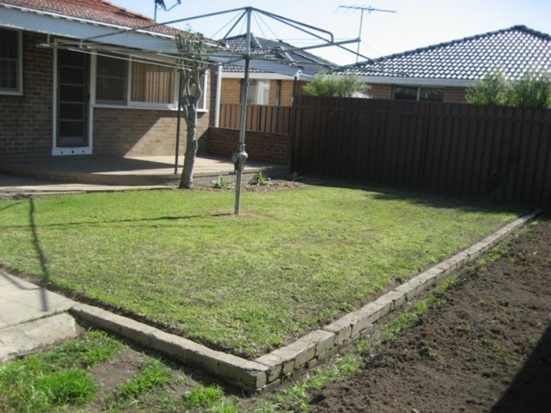 1 Sackville St, Bardwell Valley NSW 2207